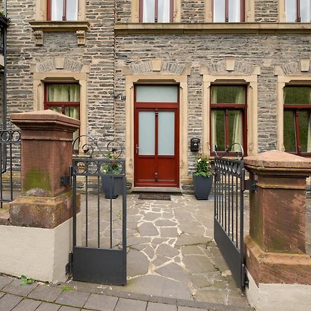 Alte Stadtvilla Am Weinberg 3 トラーベン・トラールバッハ エクステリア 写真