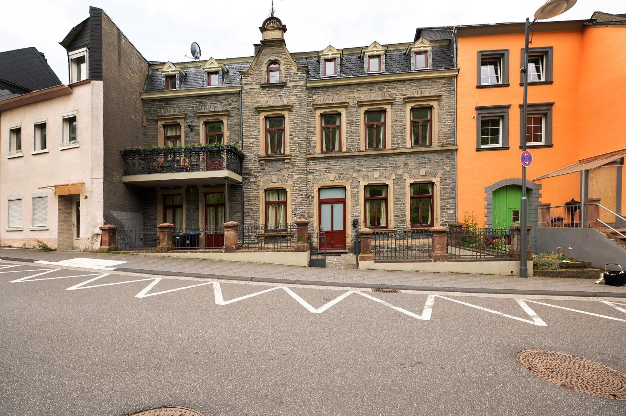 Alte Stadtvilla Am Weinberg 3 トラーベン・トラールバッハ エクステリア 写真